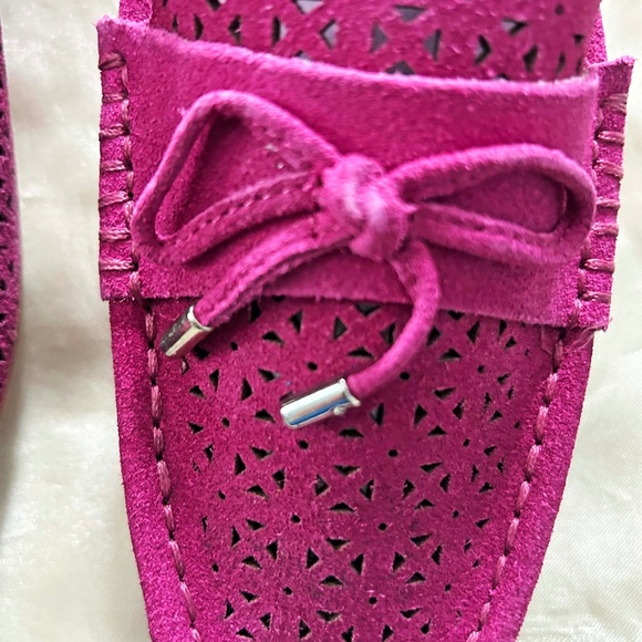 FLATS, ISAAC MIZRAHI, SZ LADIES 8.5W, DARK ROSE SUEDE, TASSLES ON EACH UPPER, - Picture 9 of 15